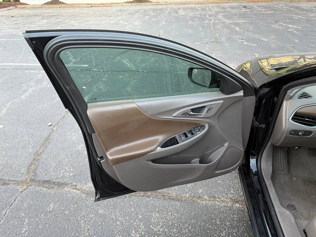 2019 Chevrolet Malibu Image 14