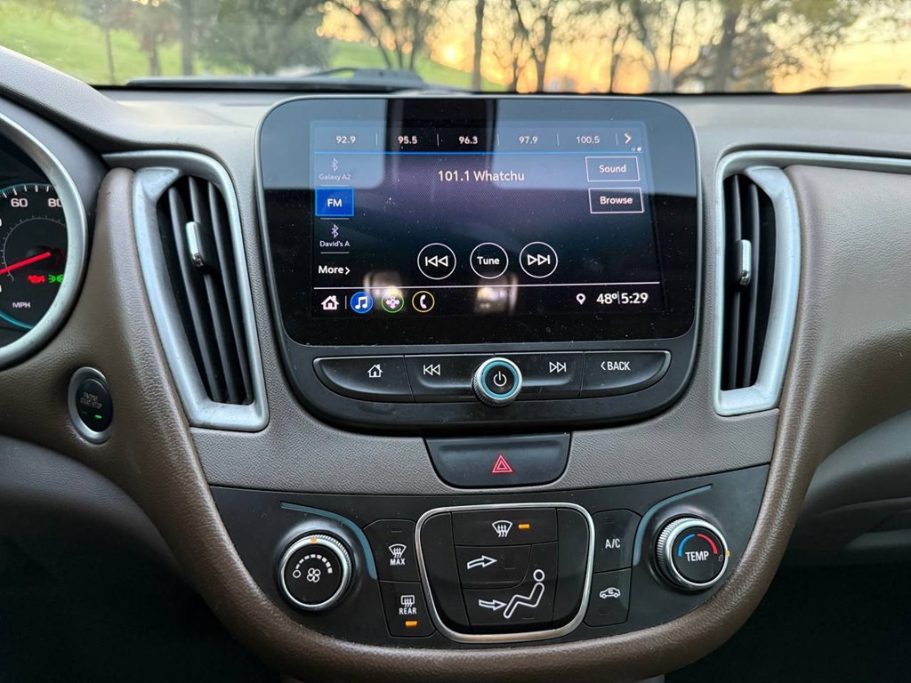 2019 Chevrolet Malibu Image 34