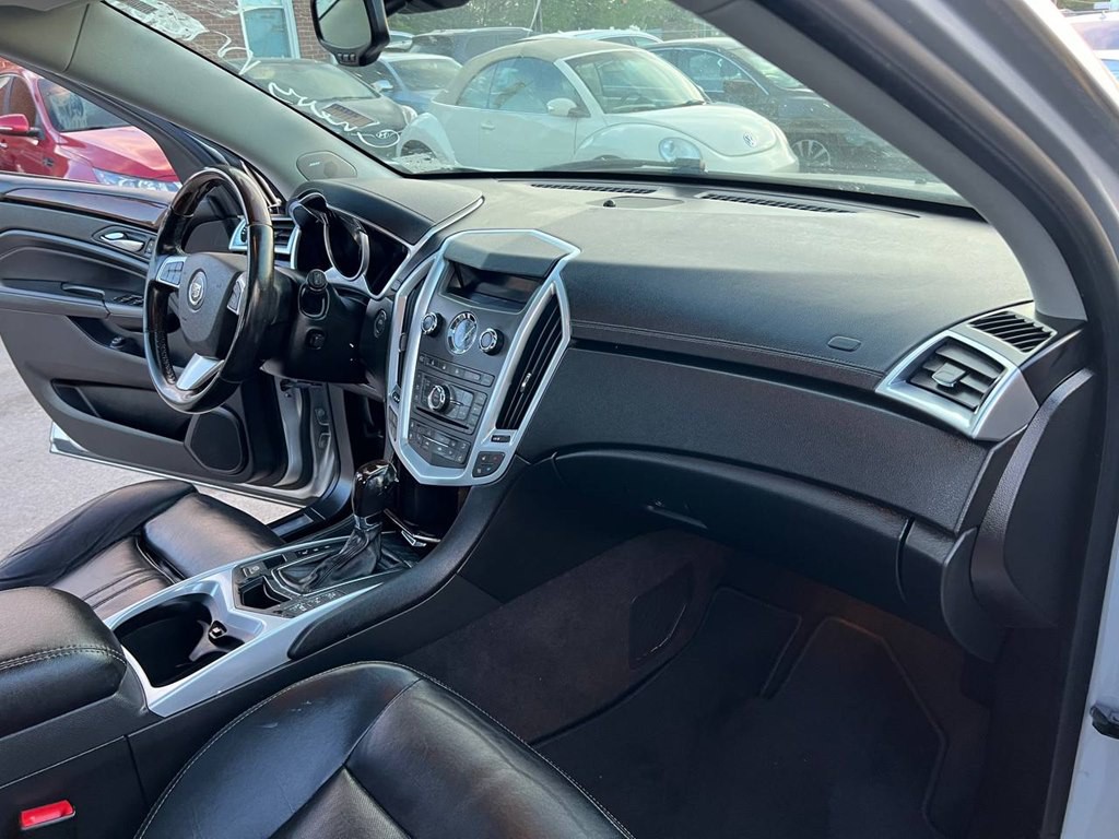 2012 Cadillac SRX Image 21