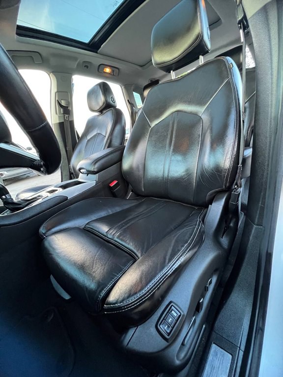 2012 Cadillac SRX Image 28