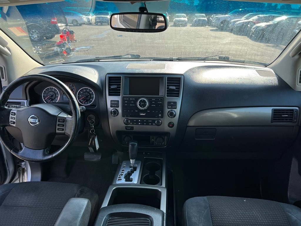 2012 Nissan Armada Image 18