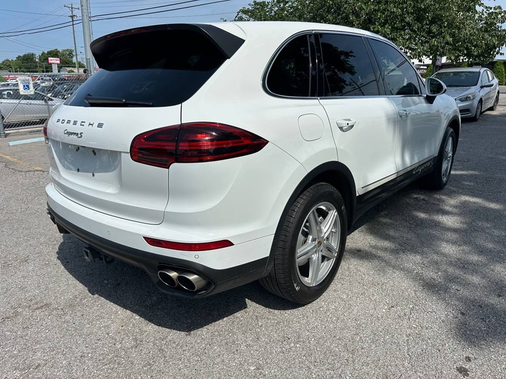 2017 Porsche Cayenne Image 4