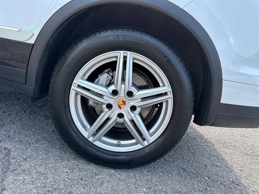 2017 Porsche Cayenne Image 27