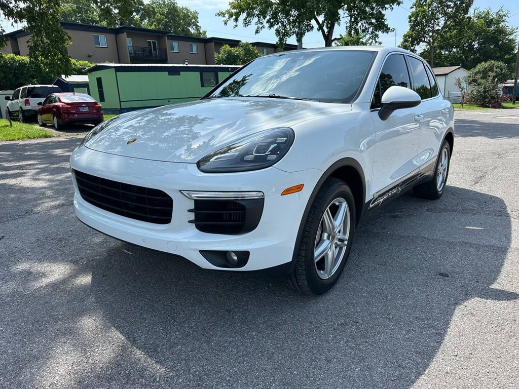 2017 Porsche Cayenne Image 34