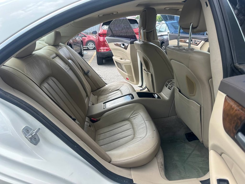 2012 Mercedes-Benz CLS-Class Image 21