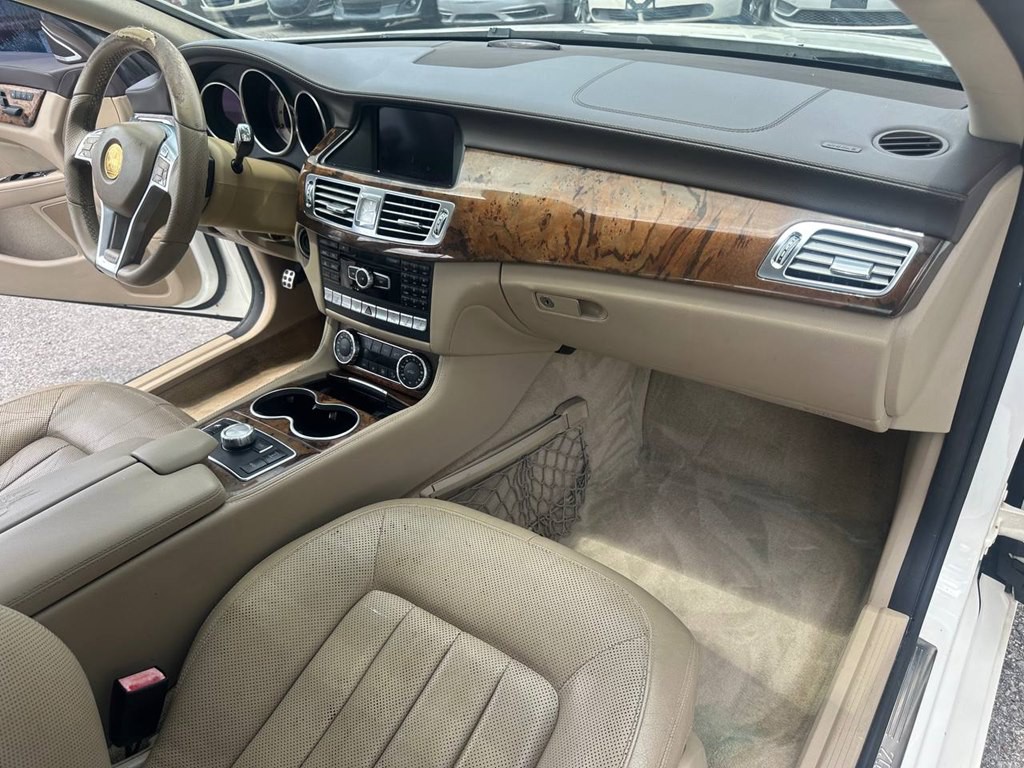 2012 Mercedes-Benz CLS-Class Image 25