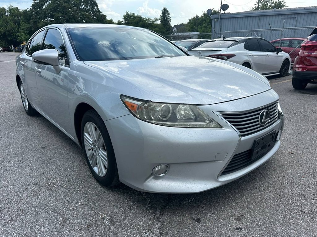 2014 Lexus ES Image 3