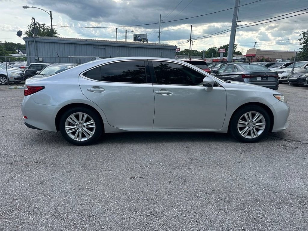 2014 Lexus ES Image 5