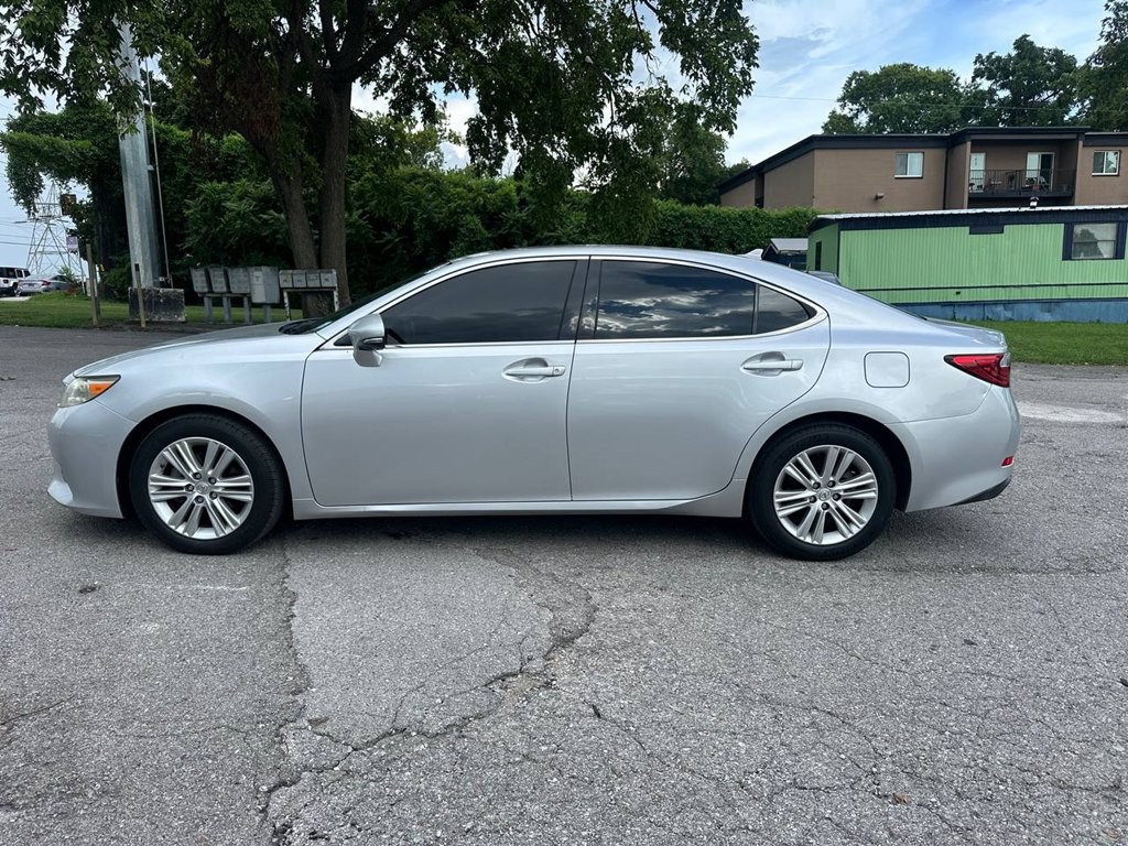 2014 Lexus ES Image 8