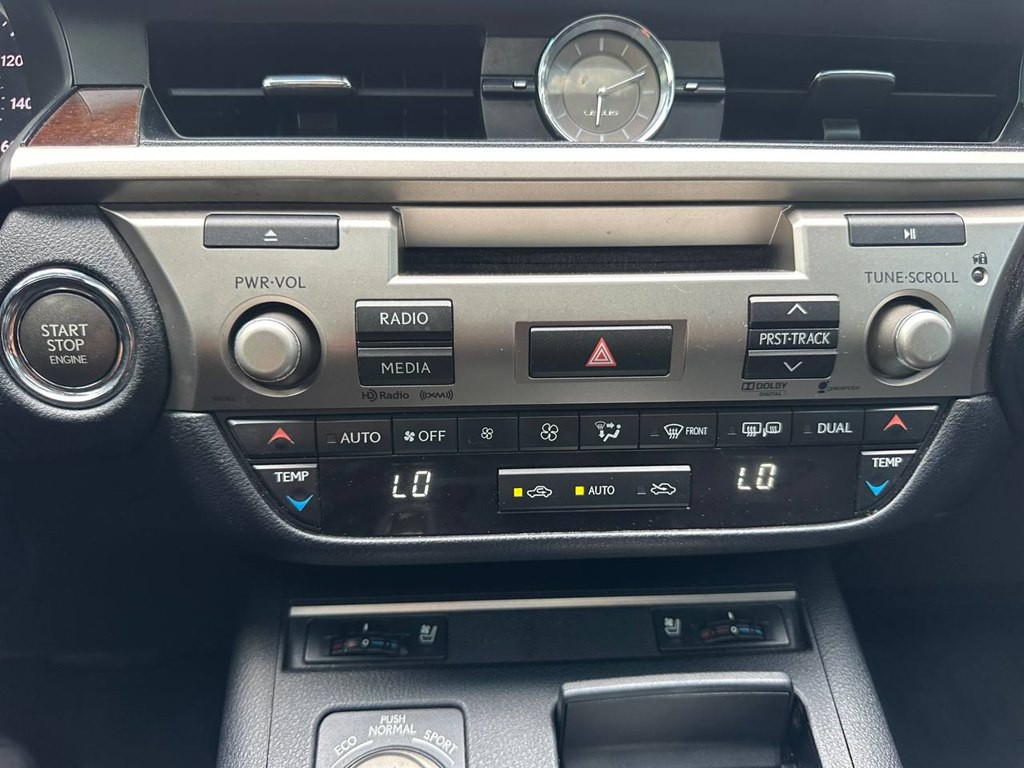 2014 Lexus ES Image 34