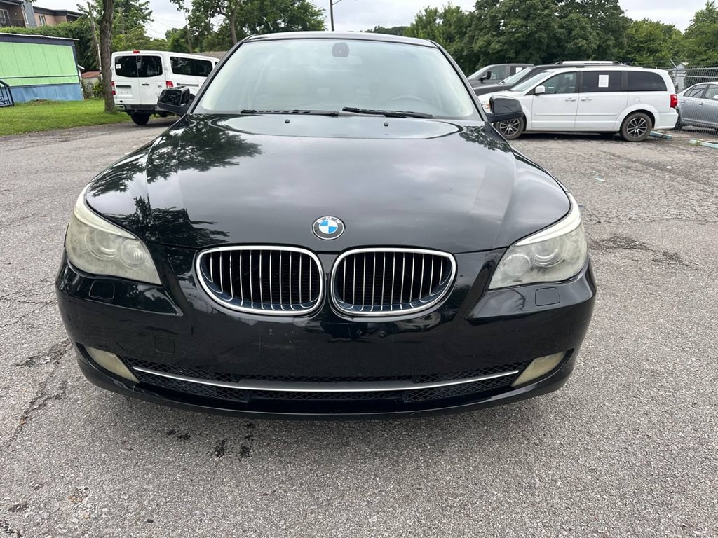 2010 BMW 5 Series Image 2