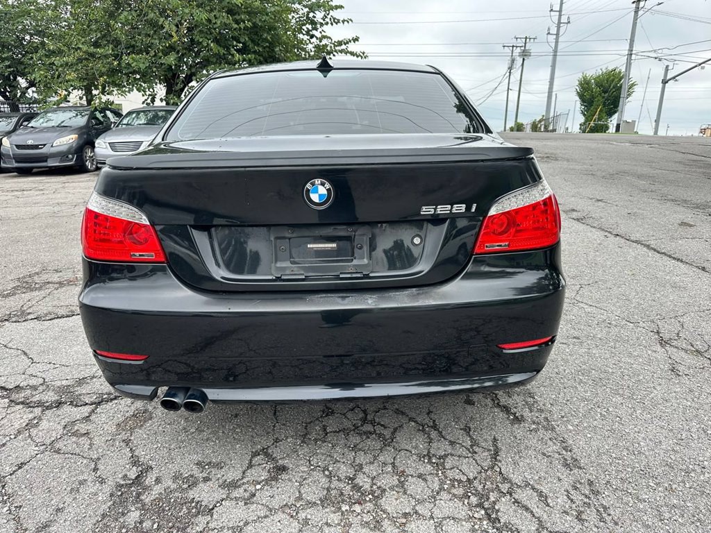 2010 BMW 5 Series Image 5