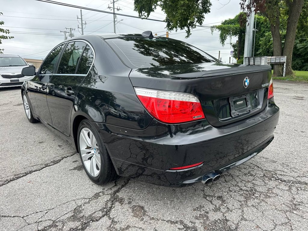2010 BMW 5 Series Image 7