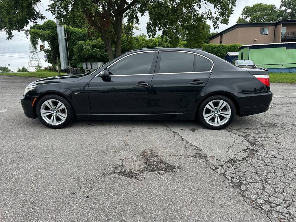 2010 BMW 5 Series Image 8