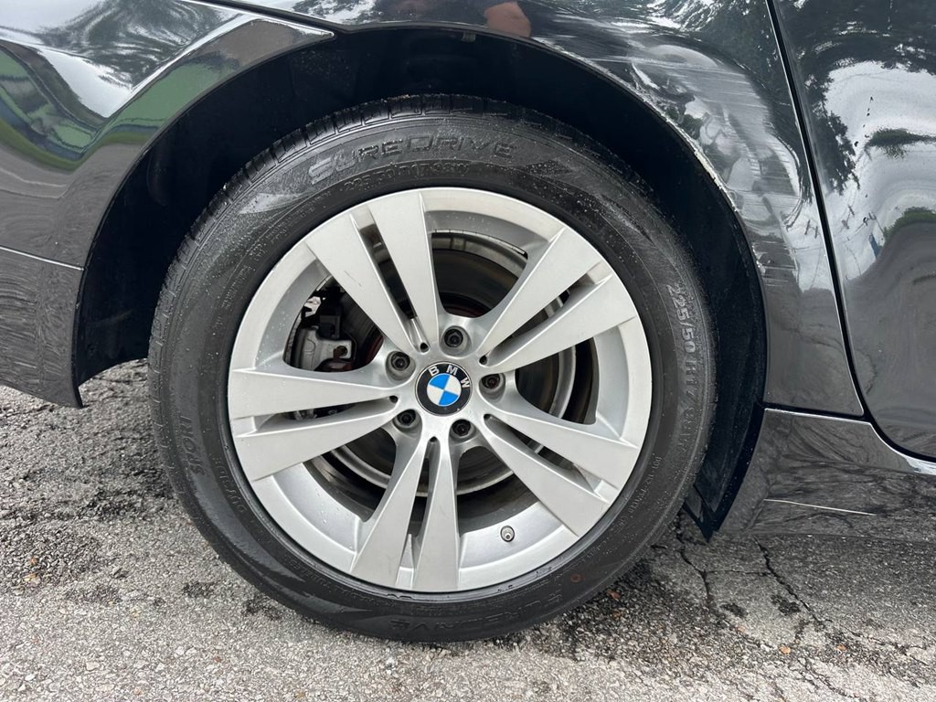 2010 BMW 5 Series Image 27