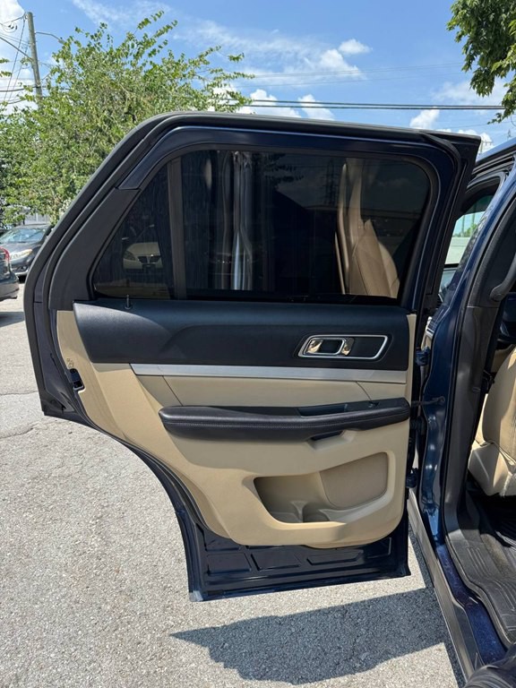 2016 Ford Explorer Image 14