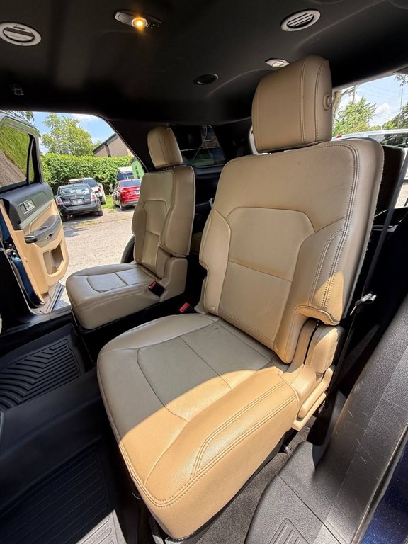 2016 Ford Explorer Image 22