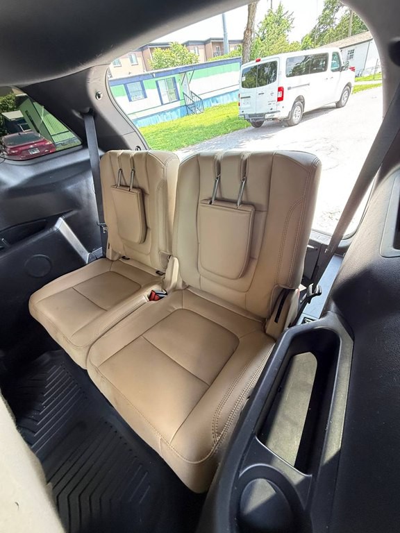 2016 Ford Explorer Image 23