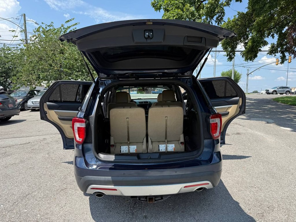 2016 Ford Explorer Image 12