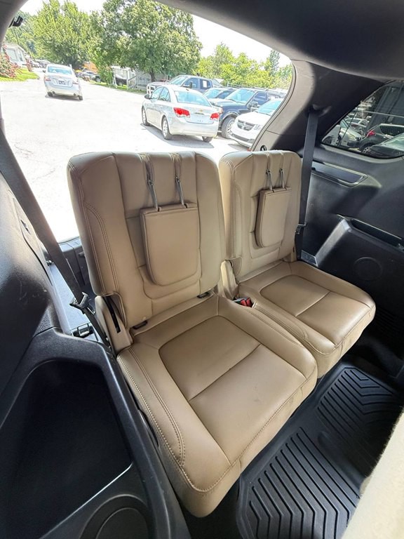 2016 Ford Explorer Image 25