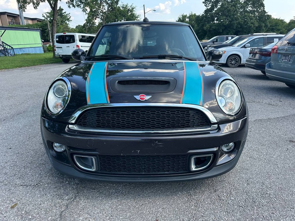 2013 MINI Cooper Image 2
