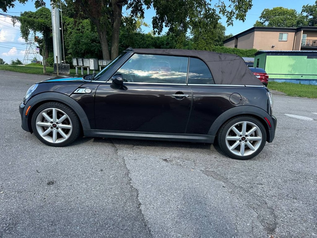 2013 MINI Cooper Image 8