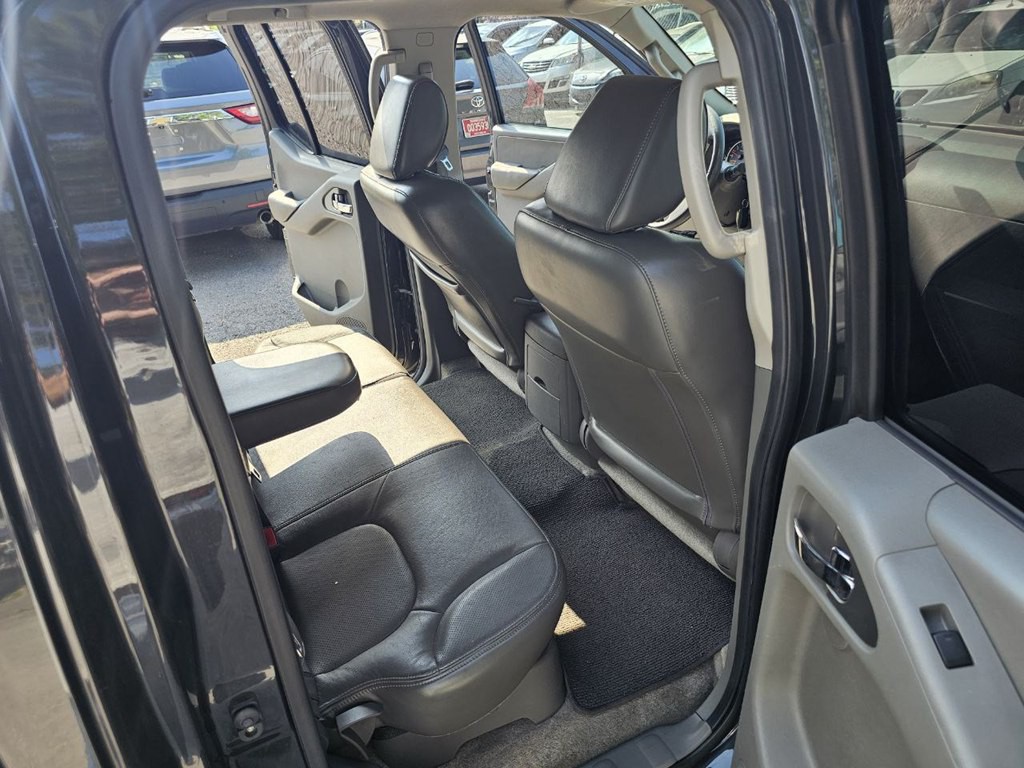 2013 Nissan Frontier Image 20
