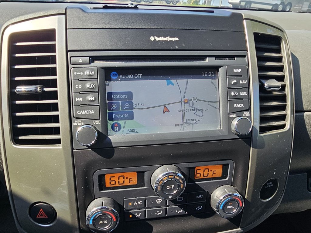 2013 Nissan Frontier Image 27