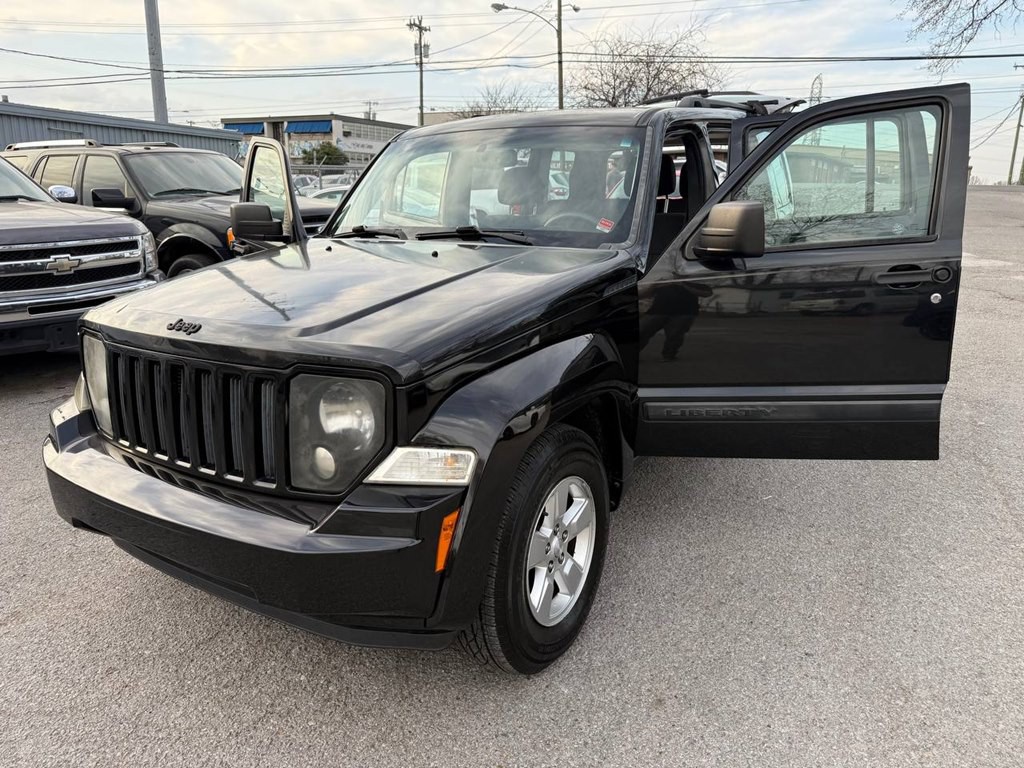 2012 Jeep Liberty Image 9