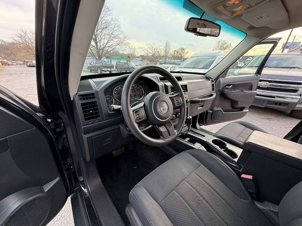 2012 Jeep Liberty Image 19