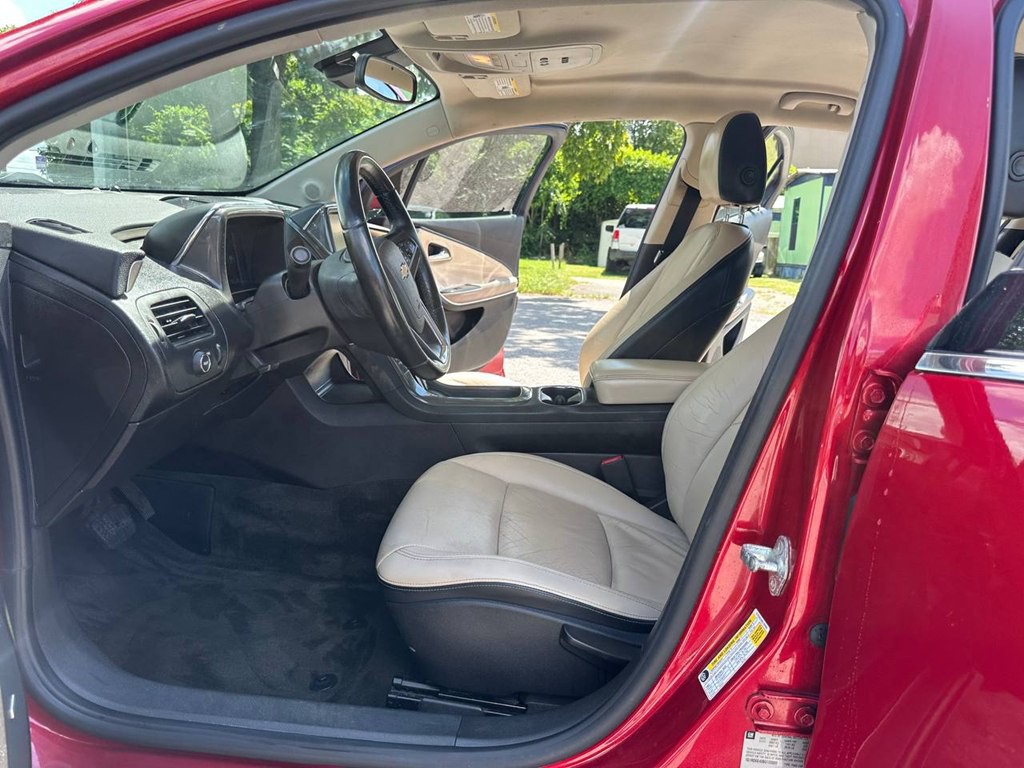 2011 Chevrolet Volt Image 13