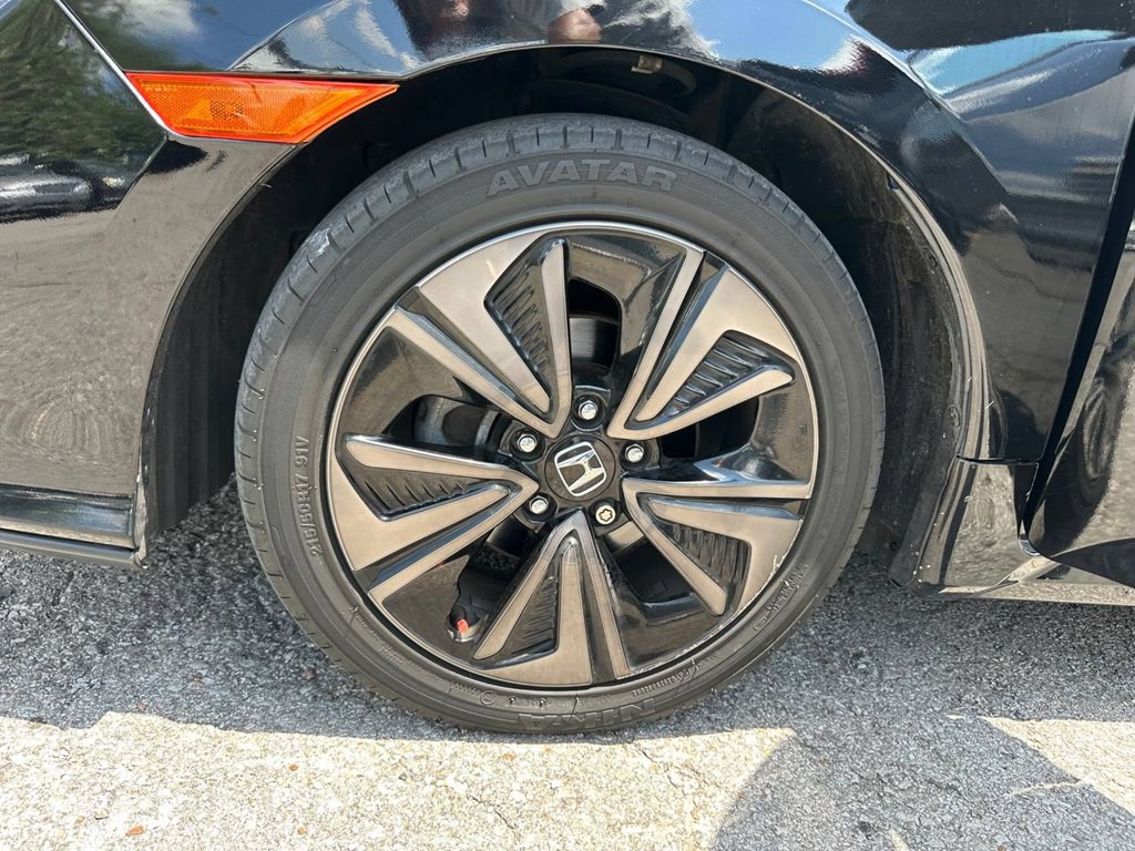 2018 Honda Civic Image 30