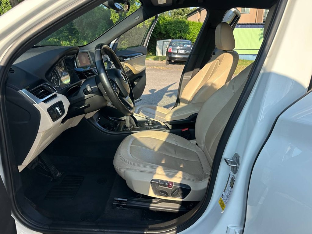 2018 BMW X1 Image 15