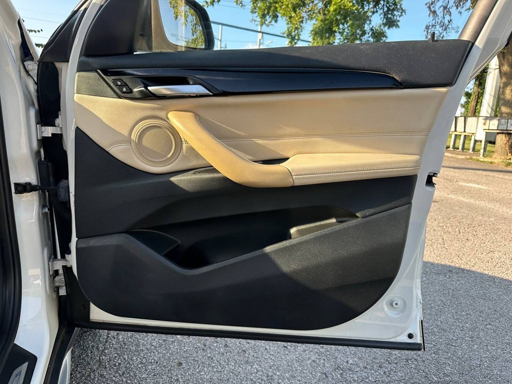 2018 BMW X1 Image 27
