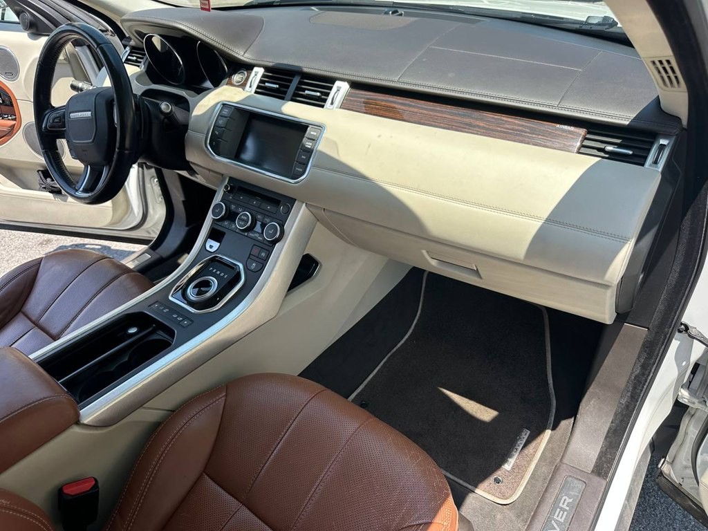 2015 Land Rover Range Rover Evoque Image 24