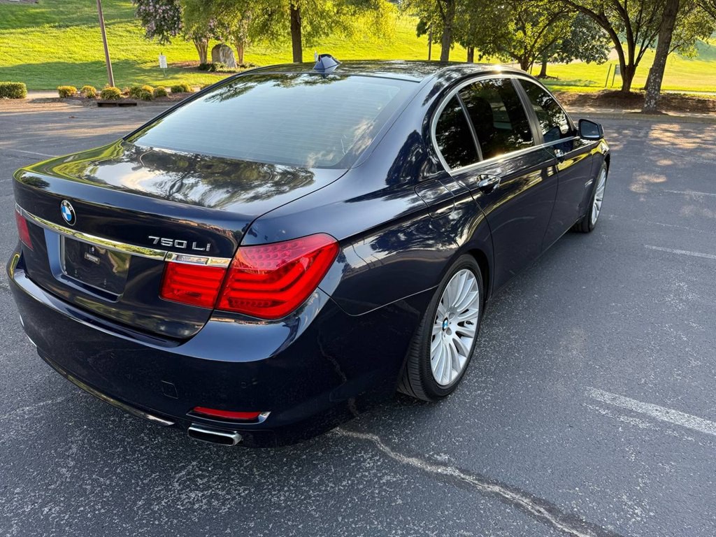 2012 BMW 7 Series Image 5