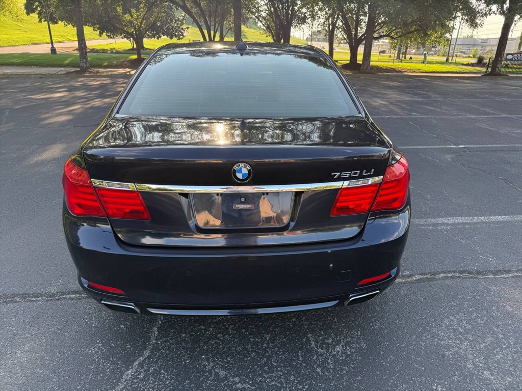 2012 BMW 7 Series Image 6