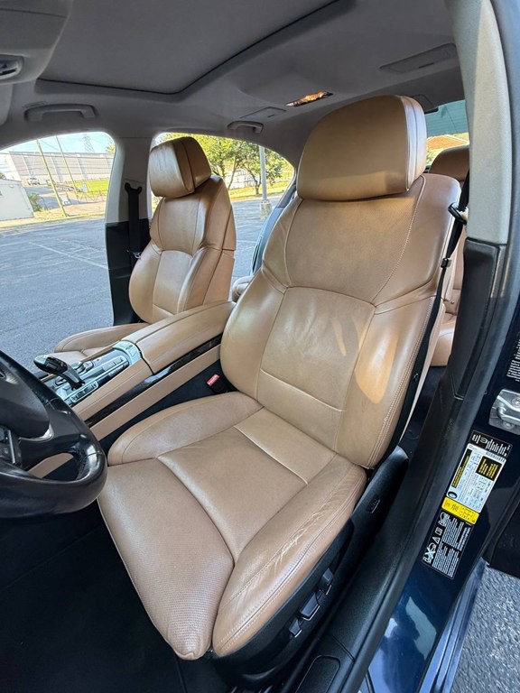 2012 BMW 7 Series Image 19