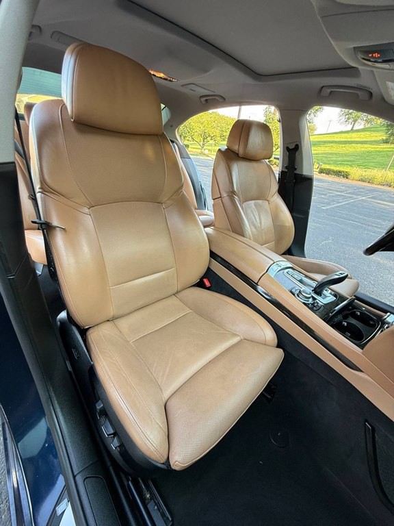 2012 BMW 7 Series Image 28