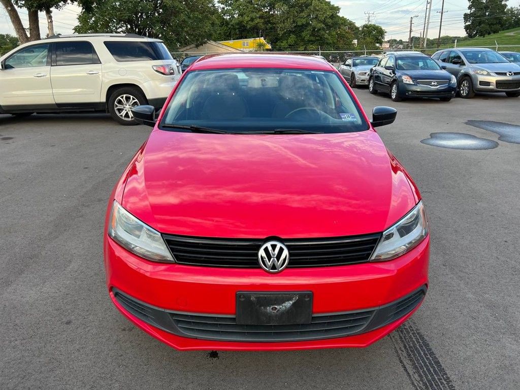 2013 Volkswagen Jetta Image 2