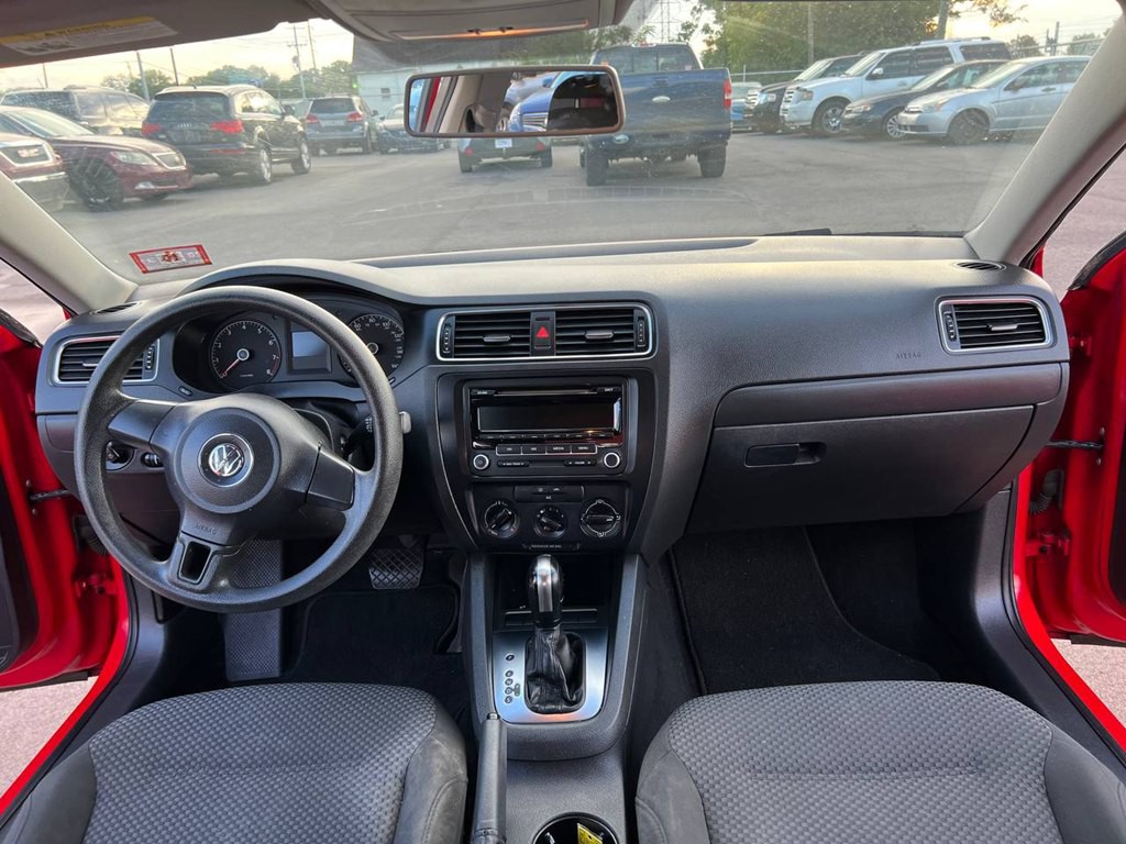 2013 Volkswagen Jetta Image 21