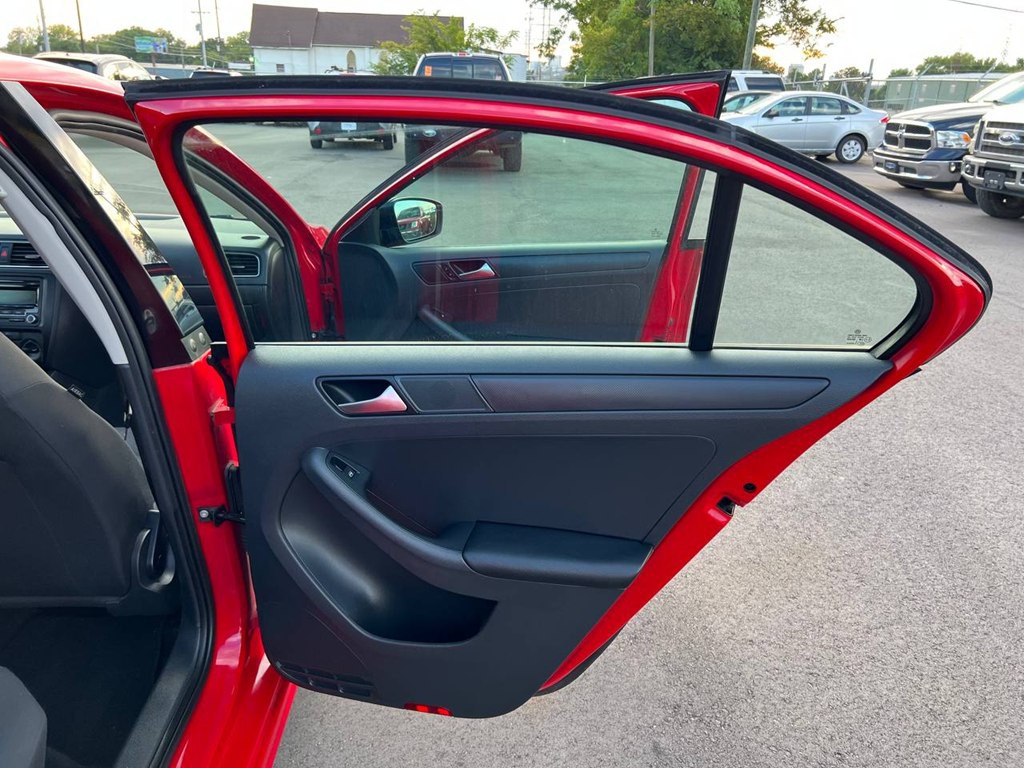 2013 Volkswagen Jetta Image 26
