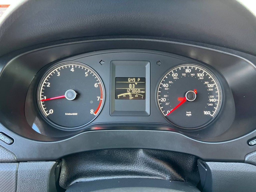 2013 Volkswagen Jetta Image 32