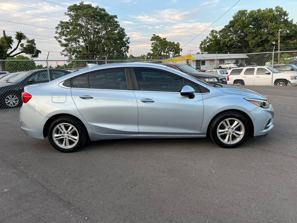 2017 Chevrolet Cruze Image 4