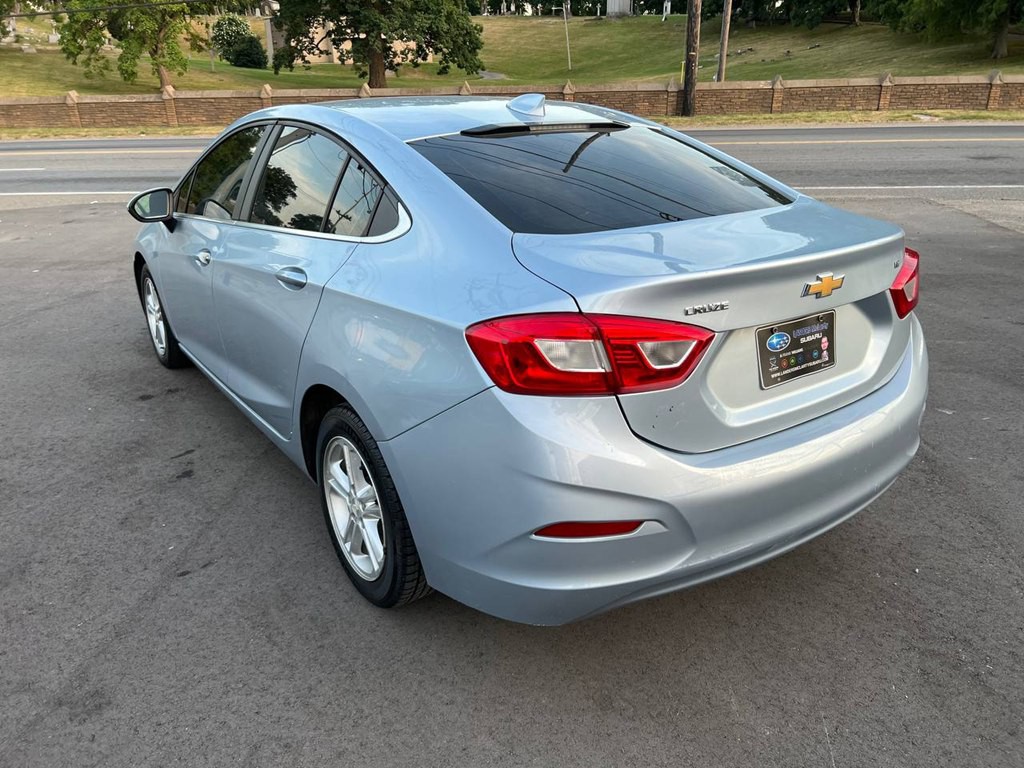 2017 Chevrolet Cruze Image 7