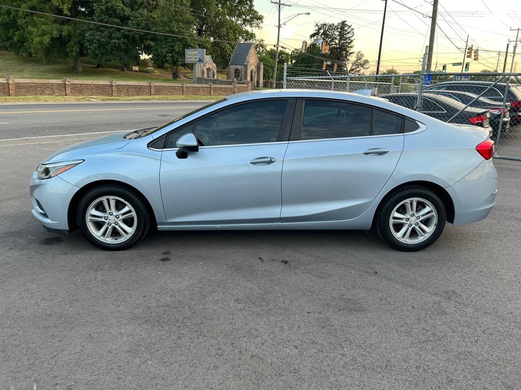 2017 Chevrolet Cruze Image 8