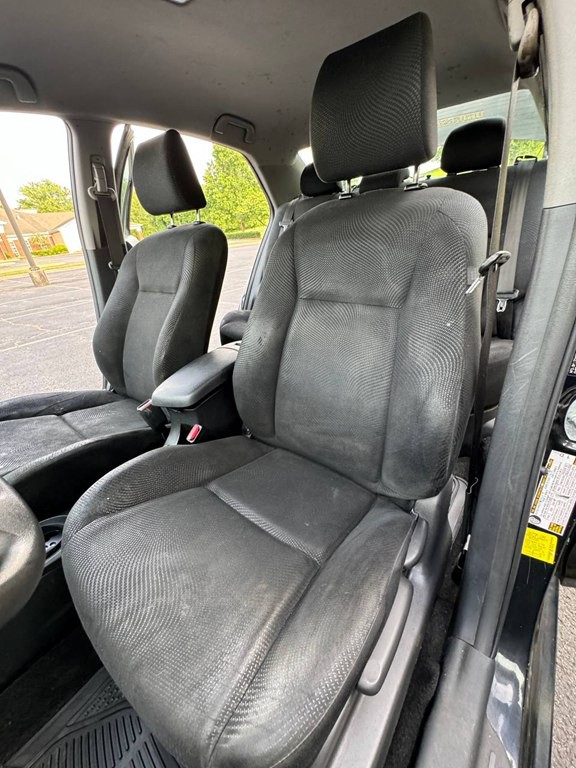 2012 Toyota Yaris Image 19