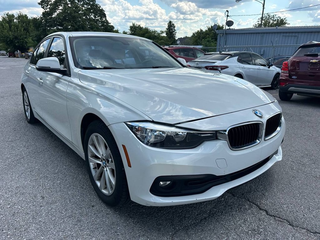 2017 BMW 3 Series Image 5