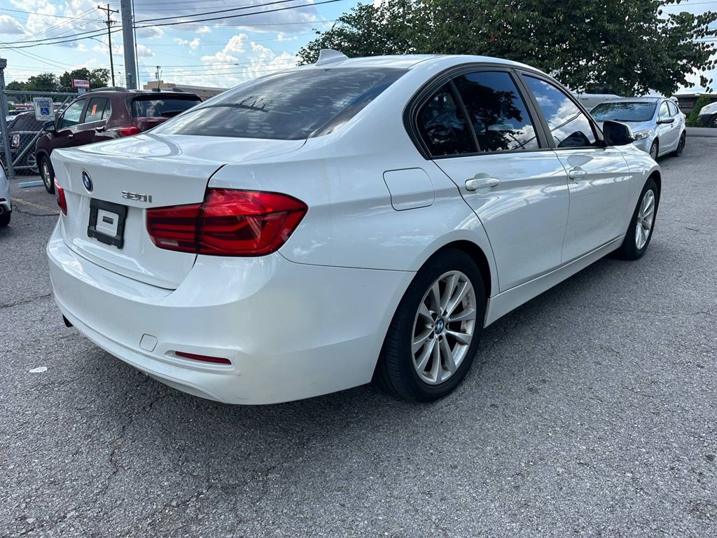 2017 BMW 3 Series Image 6