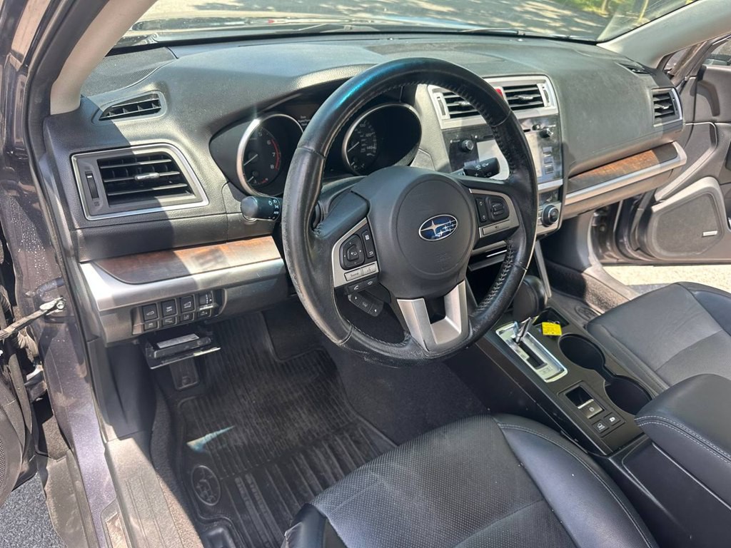 2015 Subaru Outback Image 16
